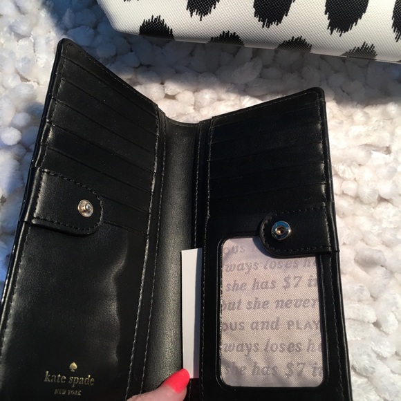 Kate Spade Bag/Wallet - Picture 6 of 8
